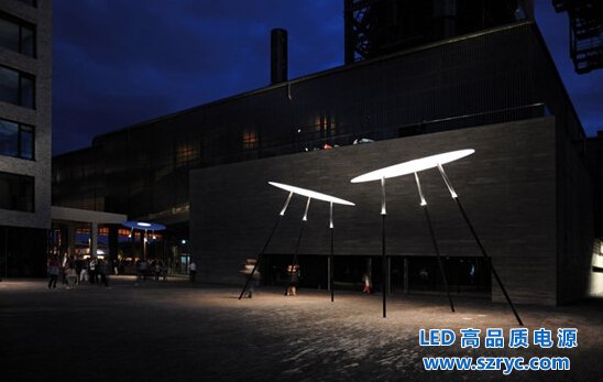LED看成UFO！眼瞎還是太像？